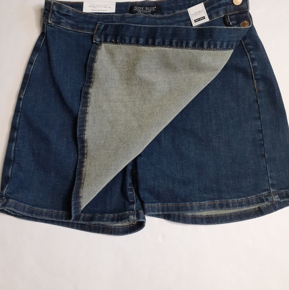 Judy Blue skort New With Tags Size L - Picture 6 of 8